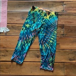 Jewel tone tie dye crop leggings